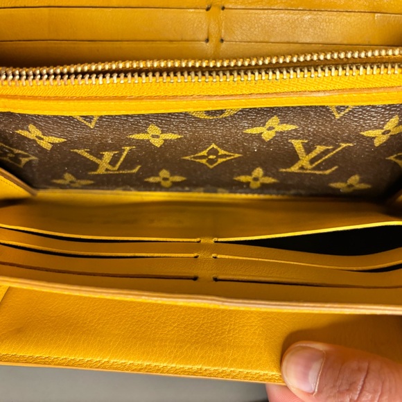 Louis Vuitton Brown and Gold Monogram Wallet - Picture 13 of 16